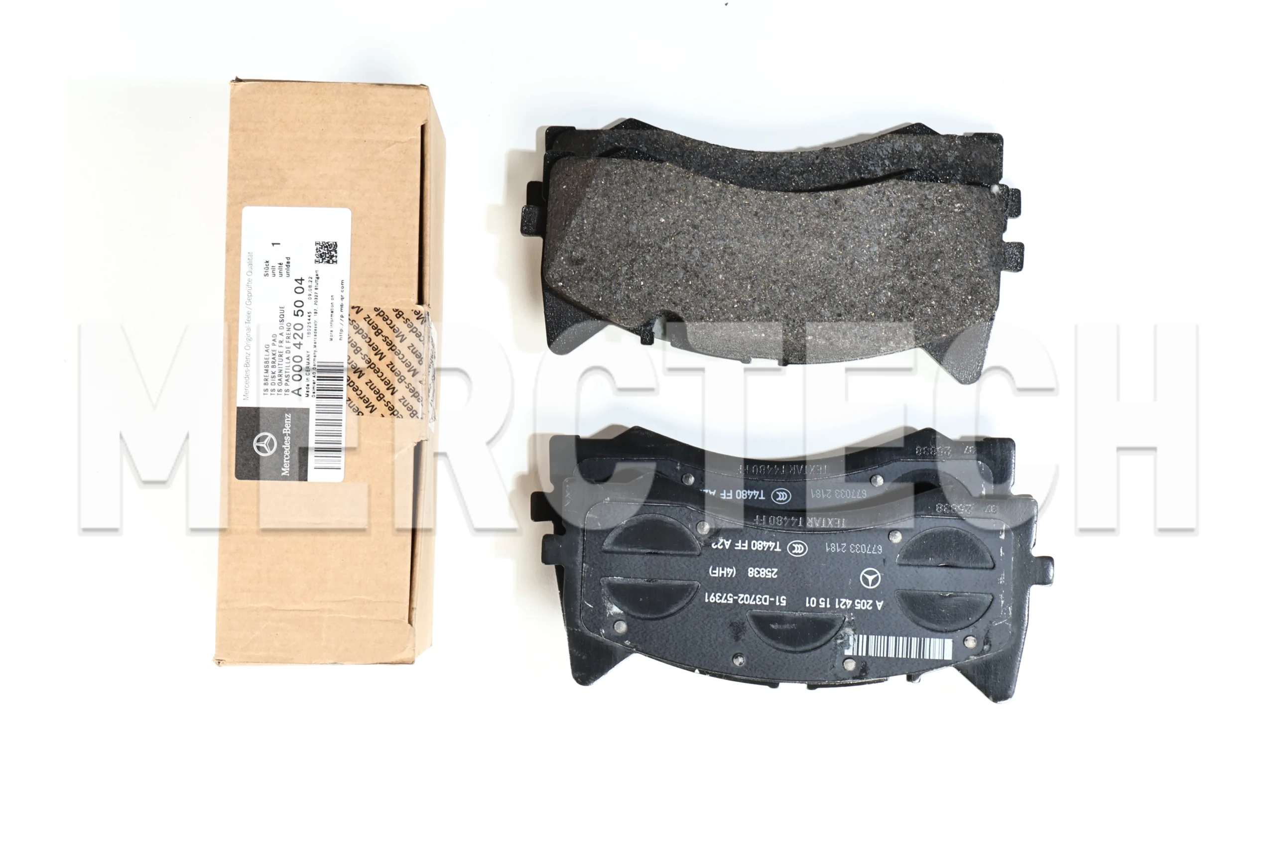 brake pads front wheel, suitable for 2015 2021 model amg gt (c190) (c205), original new a004205004