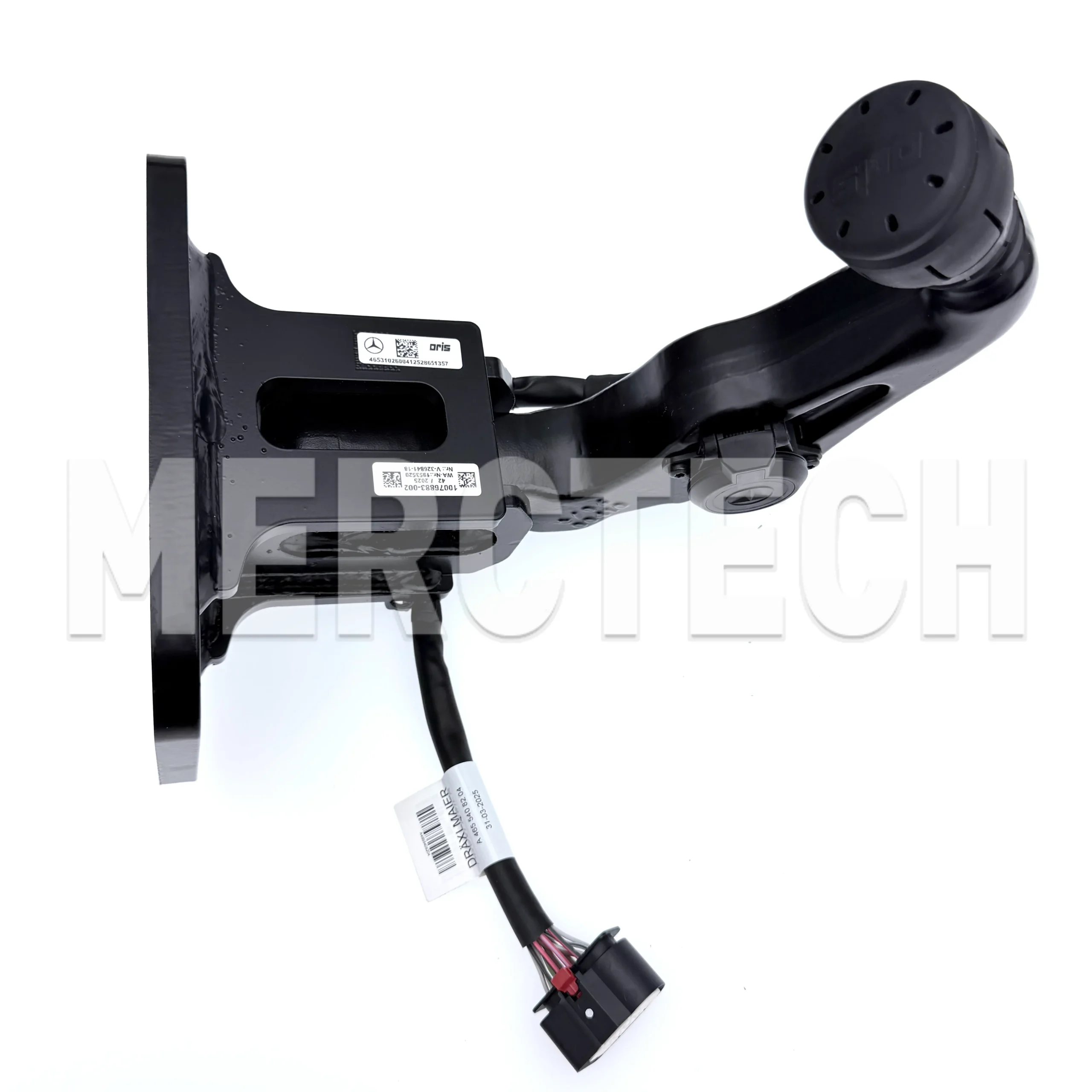 original mercedes benz amg g class w463 trailer hitch a4653102600